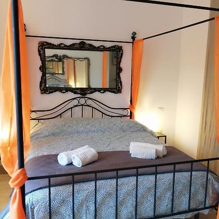 Love Mirrors And Flowers - Affitti Brevi Italia Apartment Bari Exterior photo